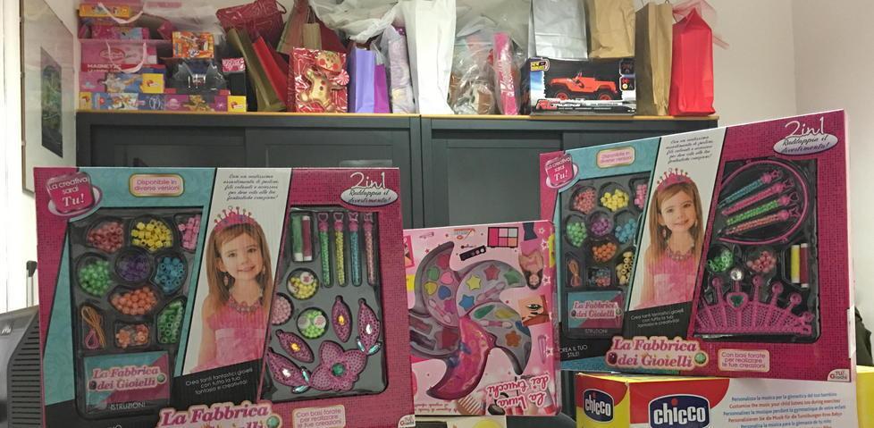 “Il TIRreno dei sorrisi” ora arriva con i doni distribuiti dalla Befana