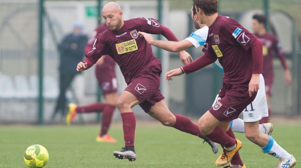 Calcio Lega Pro: il Pontedera si tiene Santini e punta Grassi