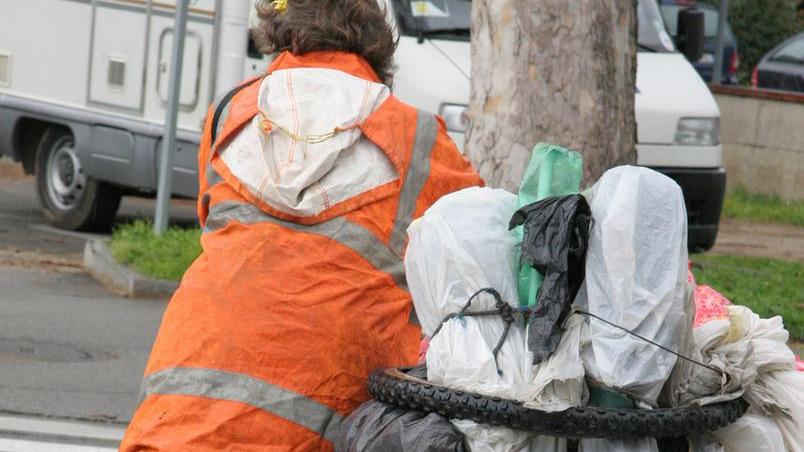 Il Comune cambia l’assistenza agli indigenti