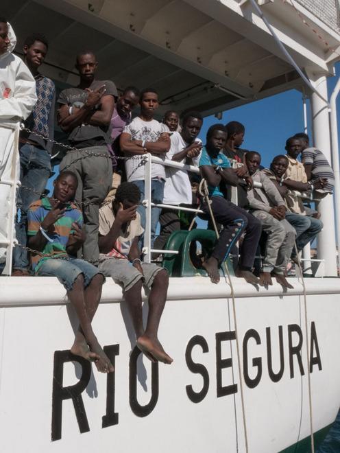  Sap: bloccate il flusso dei migranti 