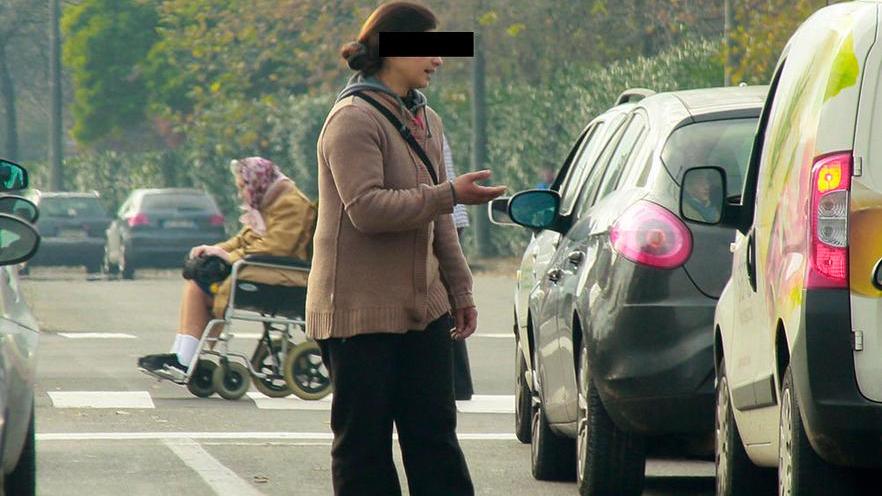 «Invasione di mendicanti» La Lega chiede controlli