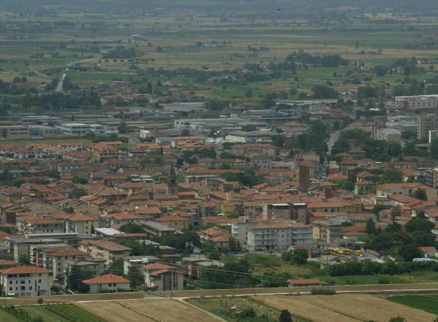 Ai pisani piace vivere a Cascina e la città cresce 