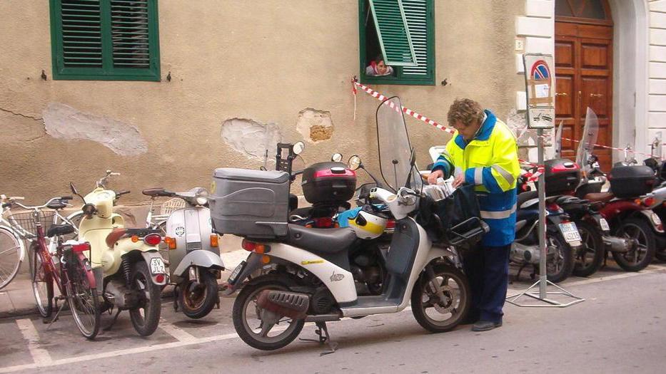 Nella cassetta le bollette già scadute