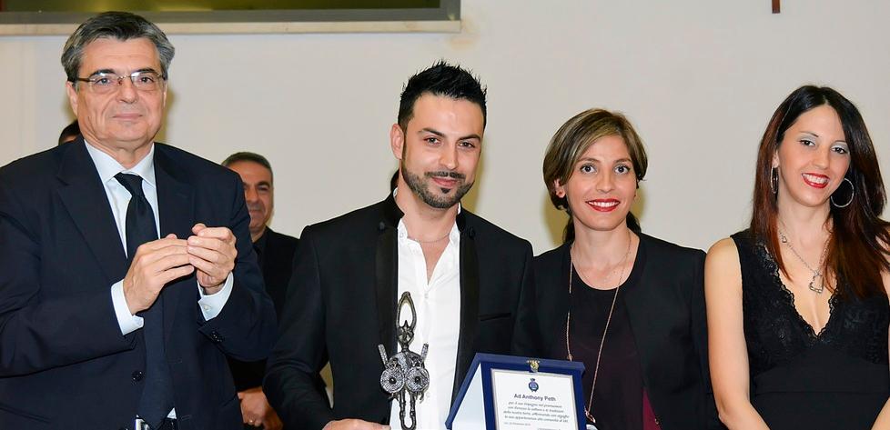 Uri ringrazia il “suo” ambasciatore Anthony Peth
