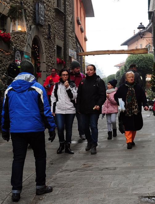 La poca neve non toglie il sorriso di Fanano 