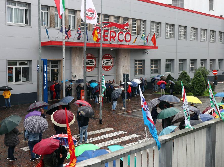 Berco e sindacati ai ferri corti sui turni 