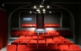 Barbara De Rossi inaugura il teatro del Ciliegio 