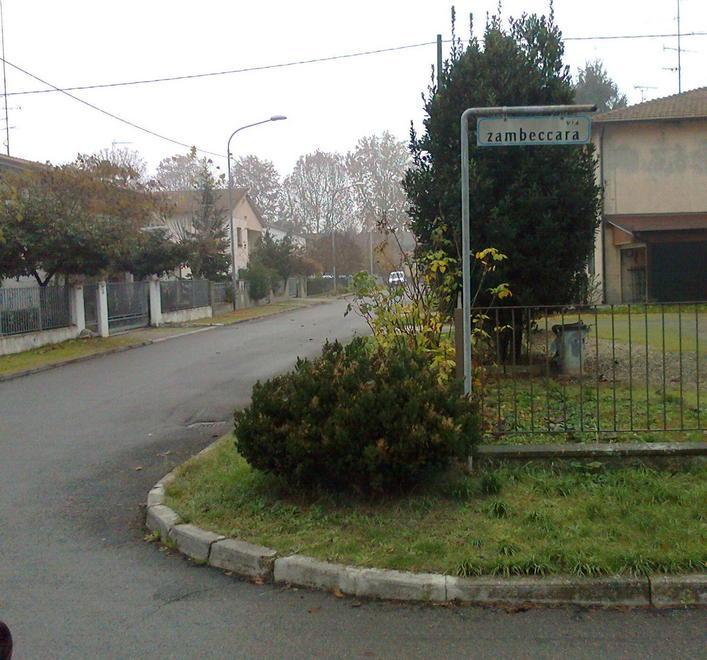 L’abbraccio fatale delle due ladre 