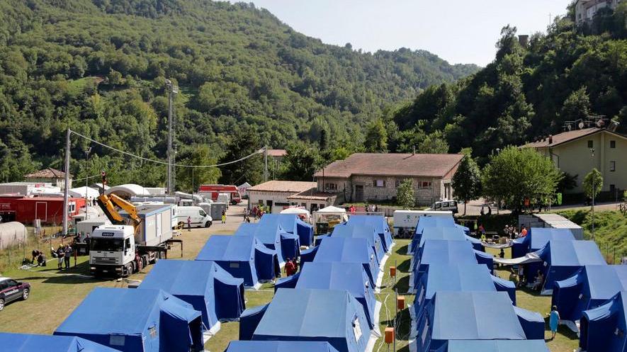 Da Maresca l’idea “Adotta una famiglia”