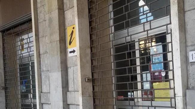 Info-point chiuso l’accoglienza passa per il web