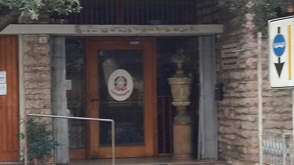 Nuove insegne agli uffici della Forestale