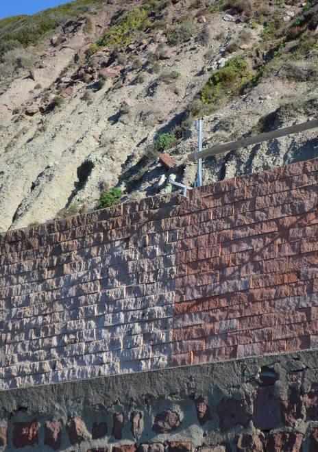 La trachite tradita: per il banchinamento la pietra non è bosana 