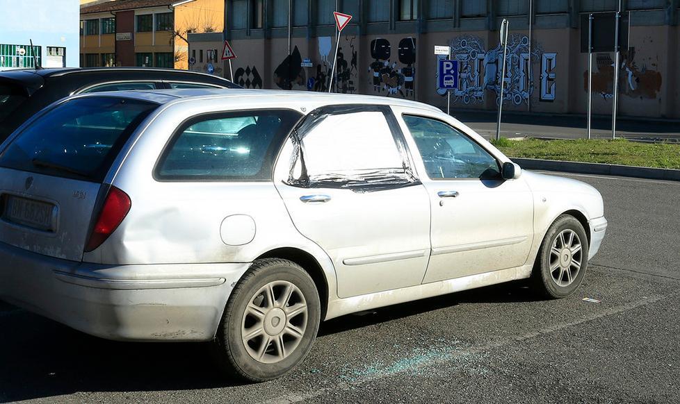Arrestato un “topo d’auto” dopo un raid nel parcheggio