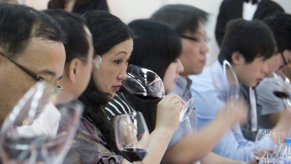 Vini da 250 euro e oltre A comprarli sono i cinesi