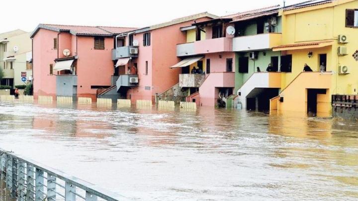 Un'immagine dell'alluvione a Olbia nel 2013