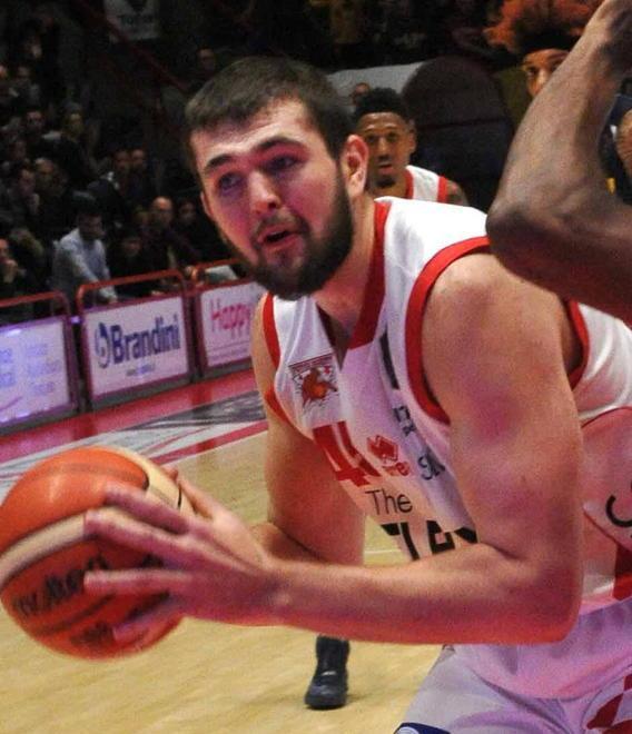 Boothe prova a fermare la star Landry 