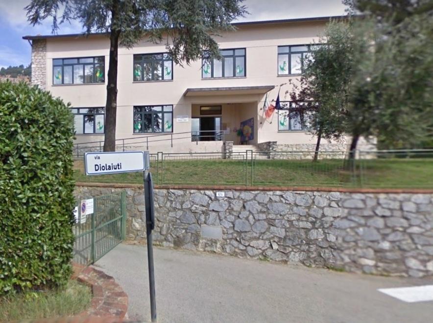I Cinquestelle: «Scuola a rischio sismico» 