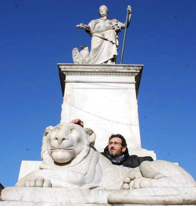 «Il nostro marmo resti a Carrara e sia lavorato qui» 