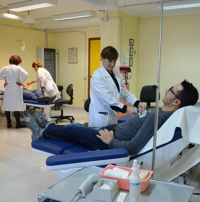 Sangue: più richieste, pochi donatori 