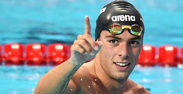 SuperGreg trionfa è il simbolo del 2016 