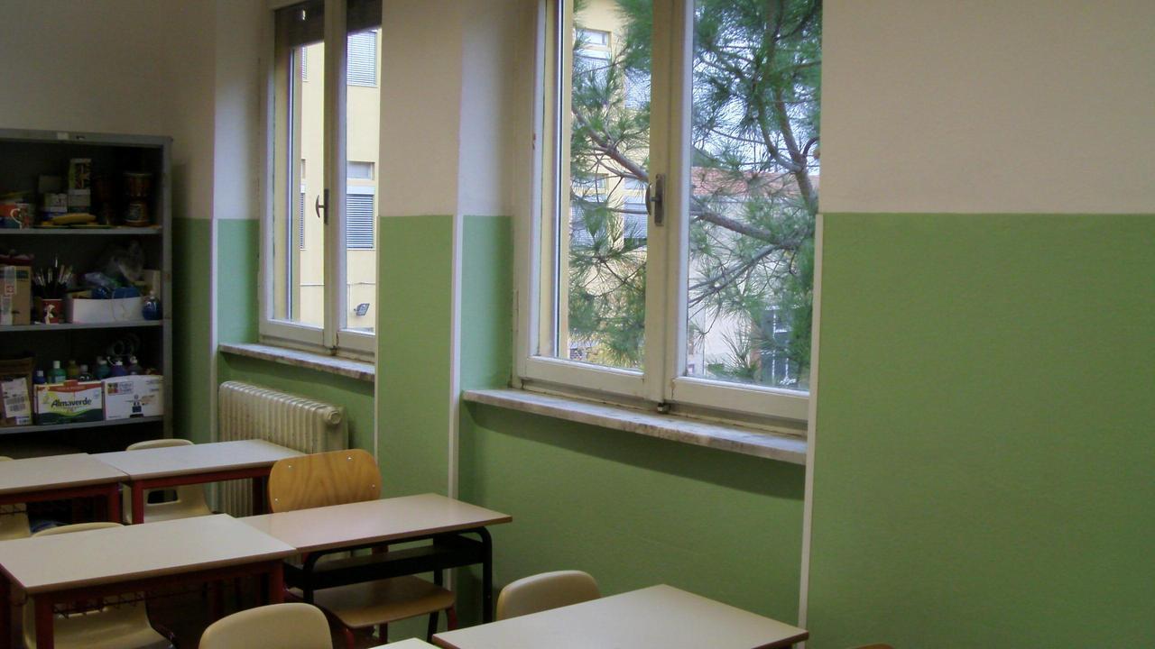 Un'aula della scuola Damiano Chiesa a Pisa