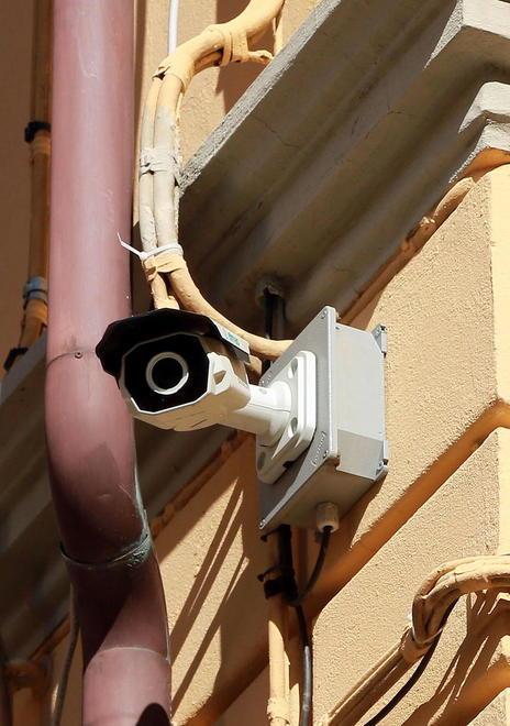 Muri di telecamere per difendere i paesi dall’assalto dei ladri 