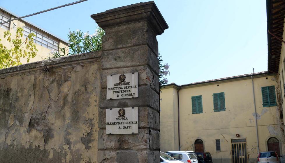 Raccolta di fondi per restaurare la ex scuola Saffi