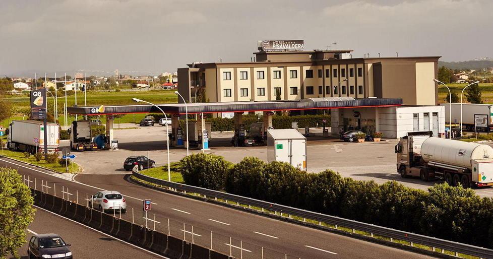 «Così la burocrazia penalizza il mio hotel» 
