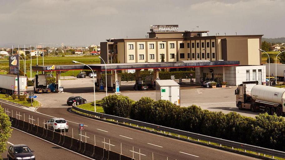 «Così la burocrazia penalizza il mio hotel»