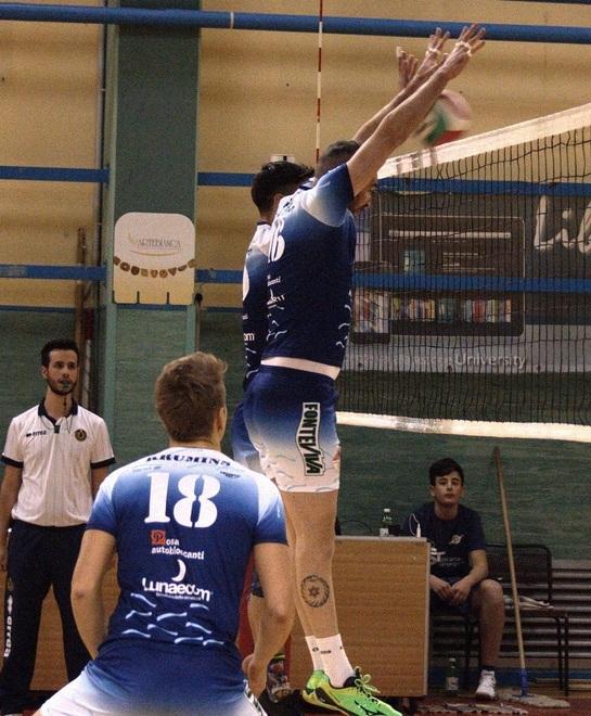 Massa, vittoria sofferta Cede un punto al Grosseto 