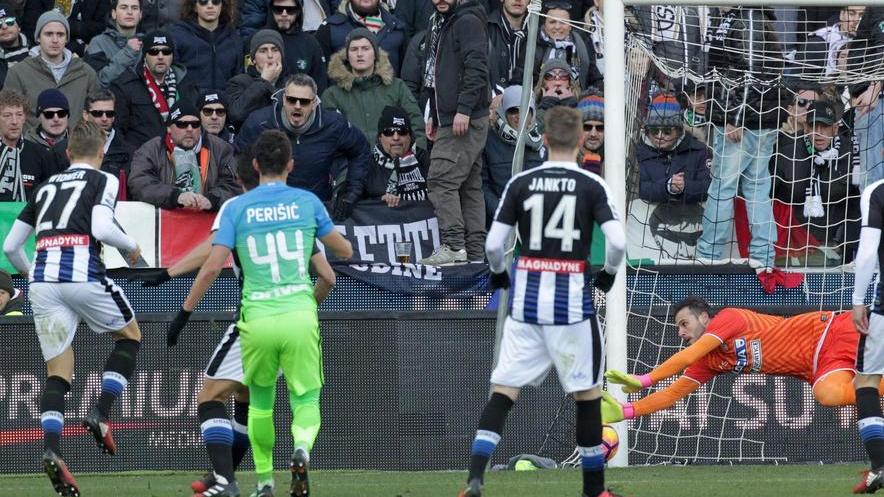 L’Inter beffa l’Udinese all’87’ è la quarta vittoria di fila