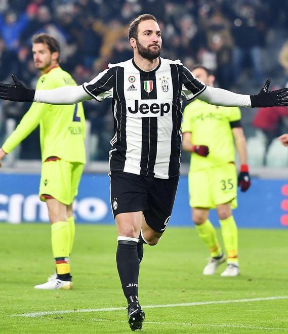 Riscatto Juve, Higuain stende il Bologna 