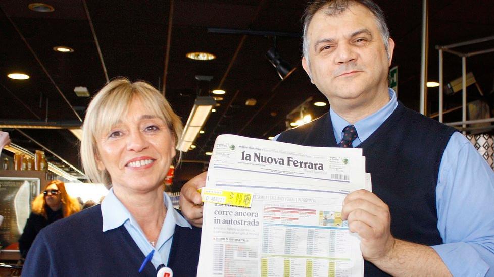 Festa per la vincita a “Po Ovest”