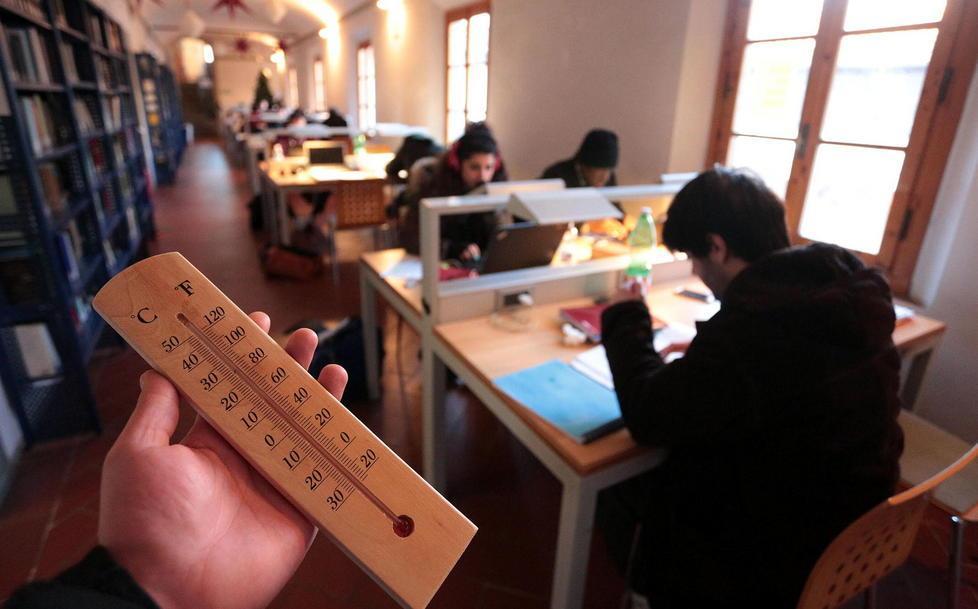 Caldaie ko nelle scuole lezioni al gelo e proteste 