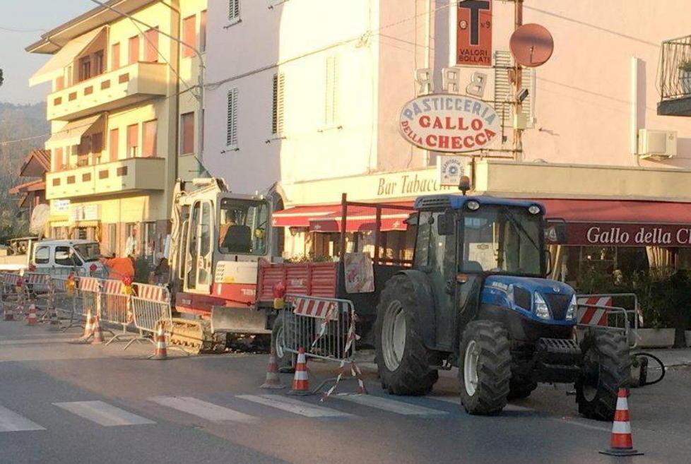 Partono i lavori sulla Sarzanese «Nessun avviso»