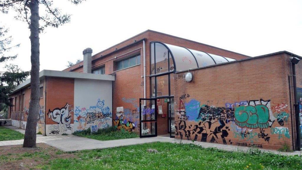 La palestra della scuola media di via Bois