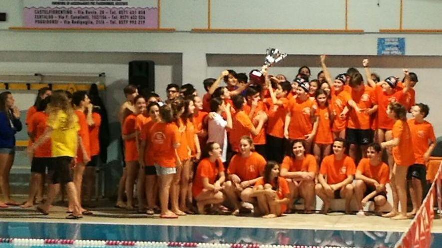Nuoto Valdinievole primo nella classifica a squadre