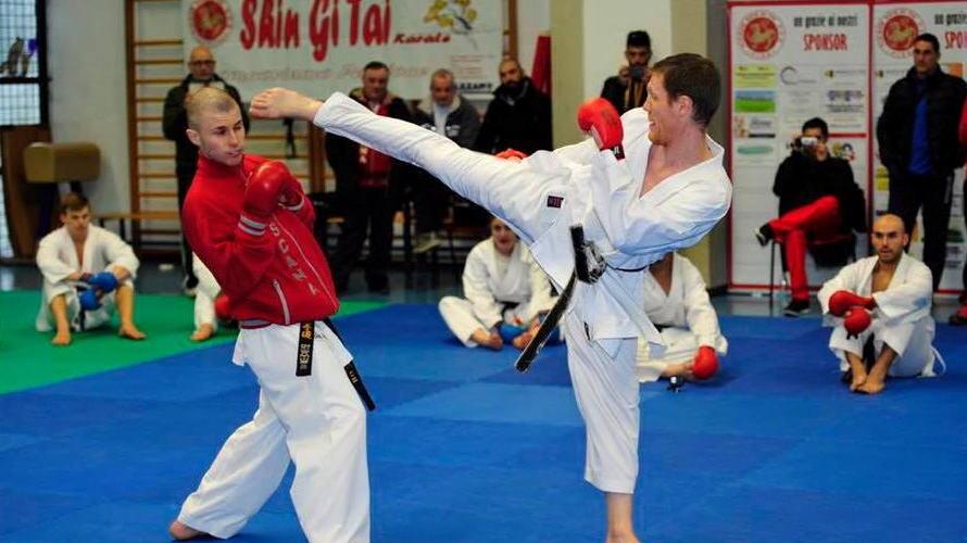 Vecchiano: un successo lo stage di karate con Lefevre