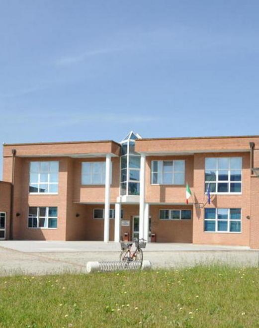 Gli uffici comunali lasciano via Landi 