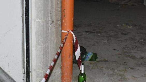 A fuoco un seminterrato rifugio dei senzatetto