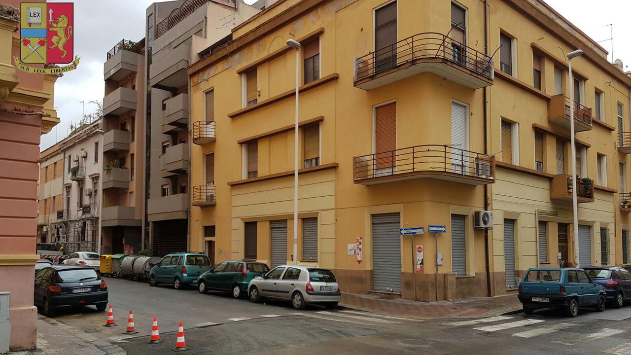 Cagliari, circolo di via Rossini centrale dello spaccio: due arresti