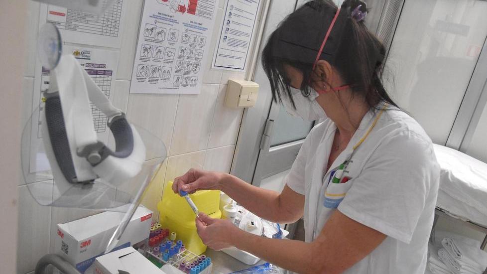 Meningite, la 65enne di Fiorano è ancora grave