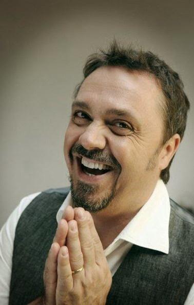 Gabriele Cirilli show a Modena: «Una galleria di personaggi per ridere insieme a me» 