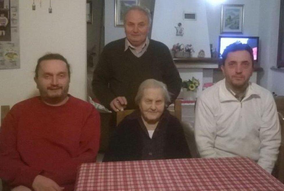 Grande festa per i 107 anni di nonna Rosa