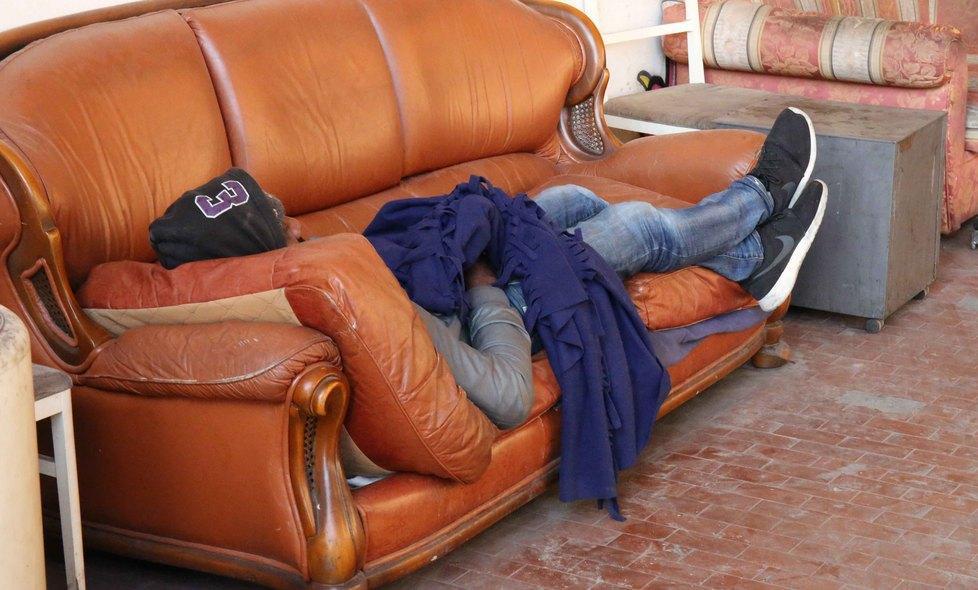 Dentro le Reggiane con i fantasmi in fuga dal freddo 