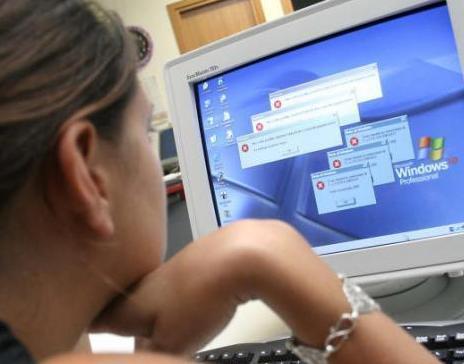 Condannato per violenza sessuale via chat 