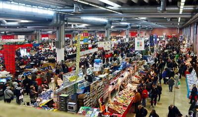 Una veduta degli stand ad Expo Elettronica