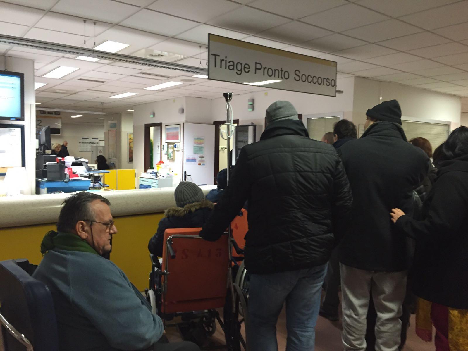 Reggio Emilia: cadute per il gelo, pronto soccorso nel caos