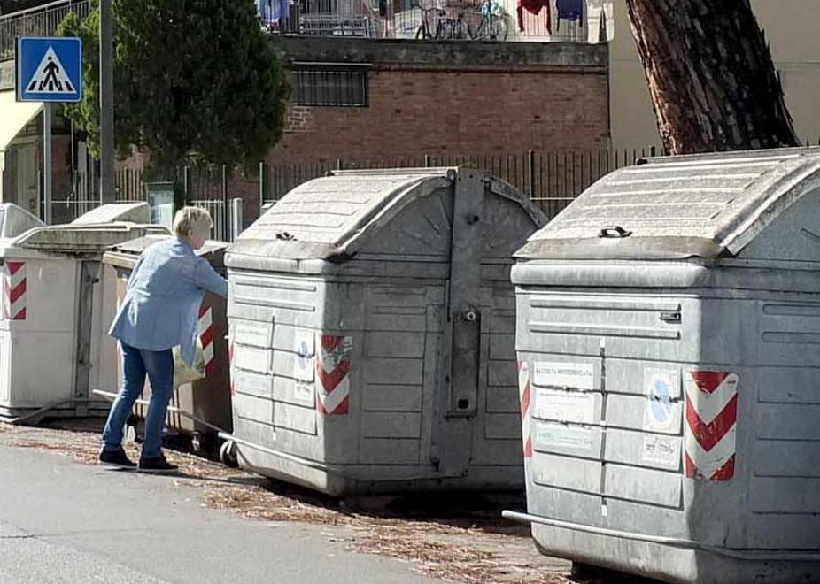 Rifiuti, bolletta più leggera A pagare sono i “furbetti” 