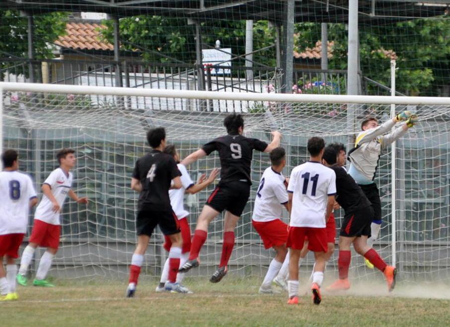 Domani il gran derby nel segno del riscatto